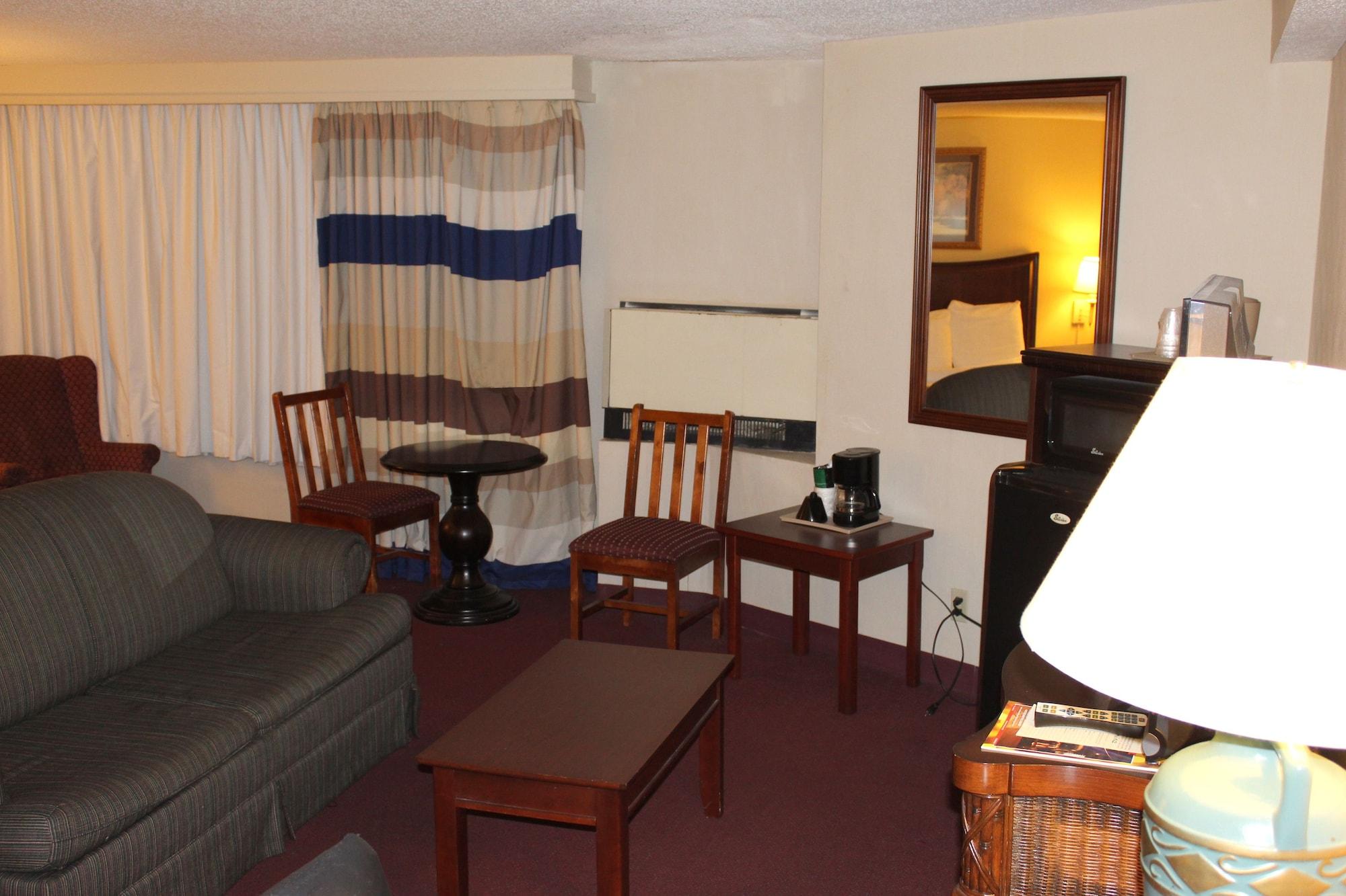 Lamplighter Inn-south 3*